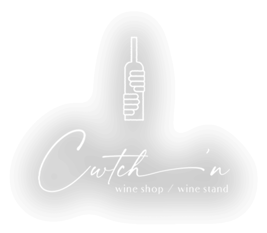 cwtch'n wine shop / wine stand